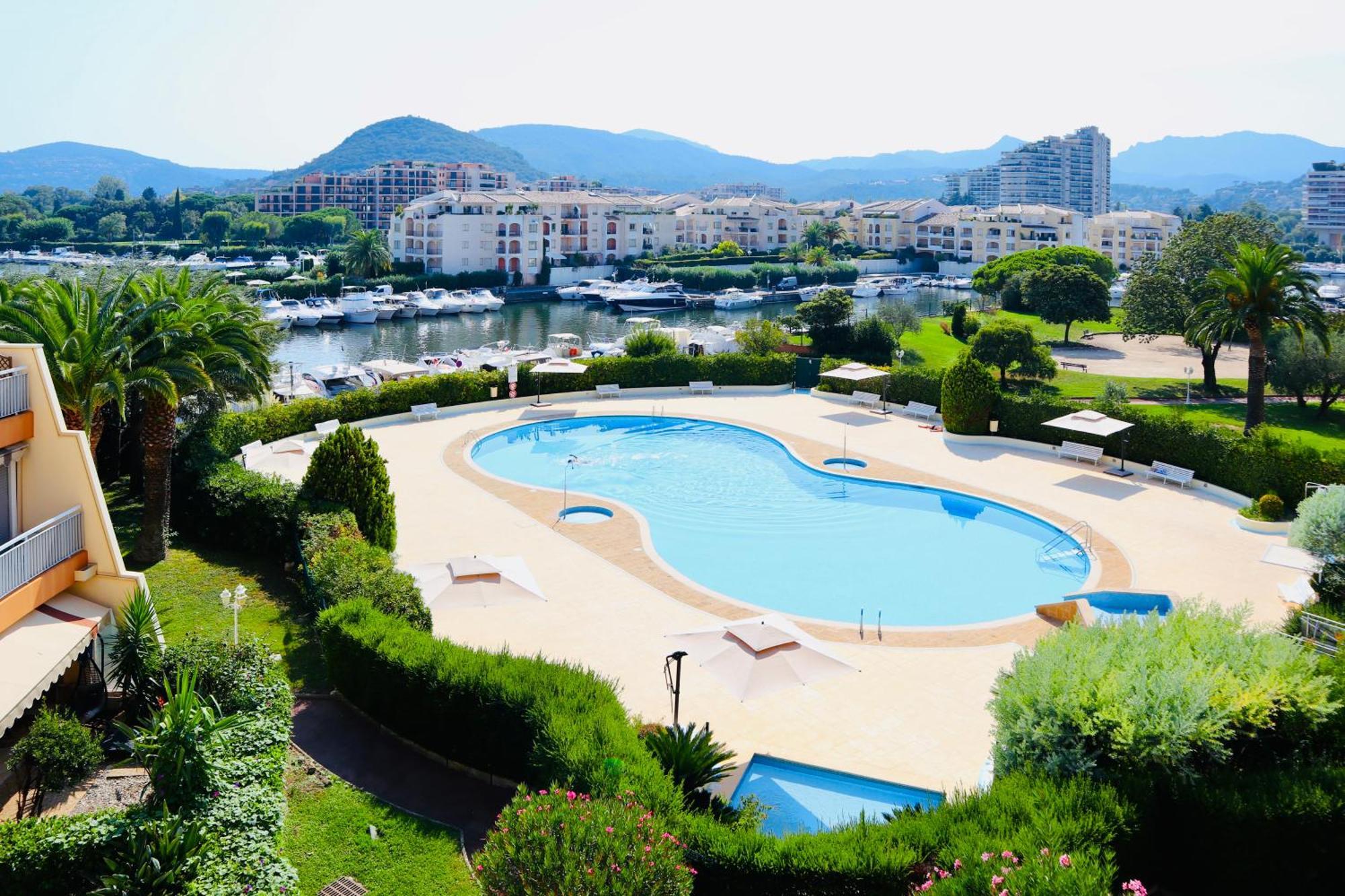 Вилла Somptueux 3 Pieces Vue Sur Piscine Мандельё-ла-Напуль Экстерьер фото