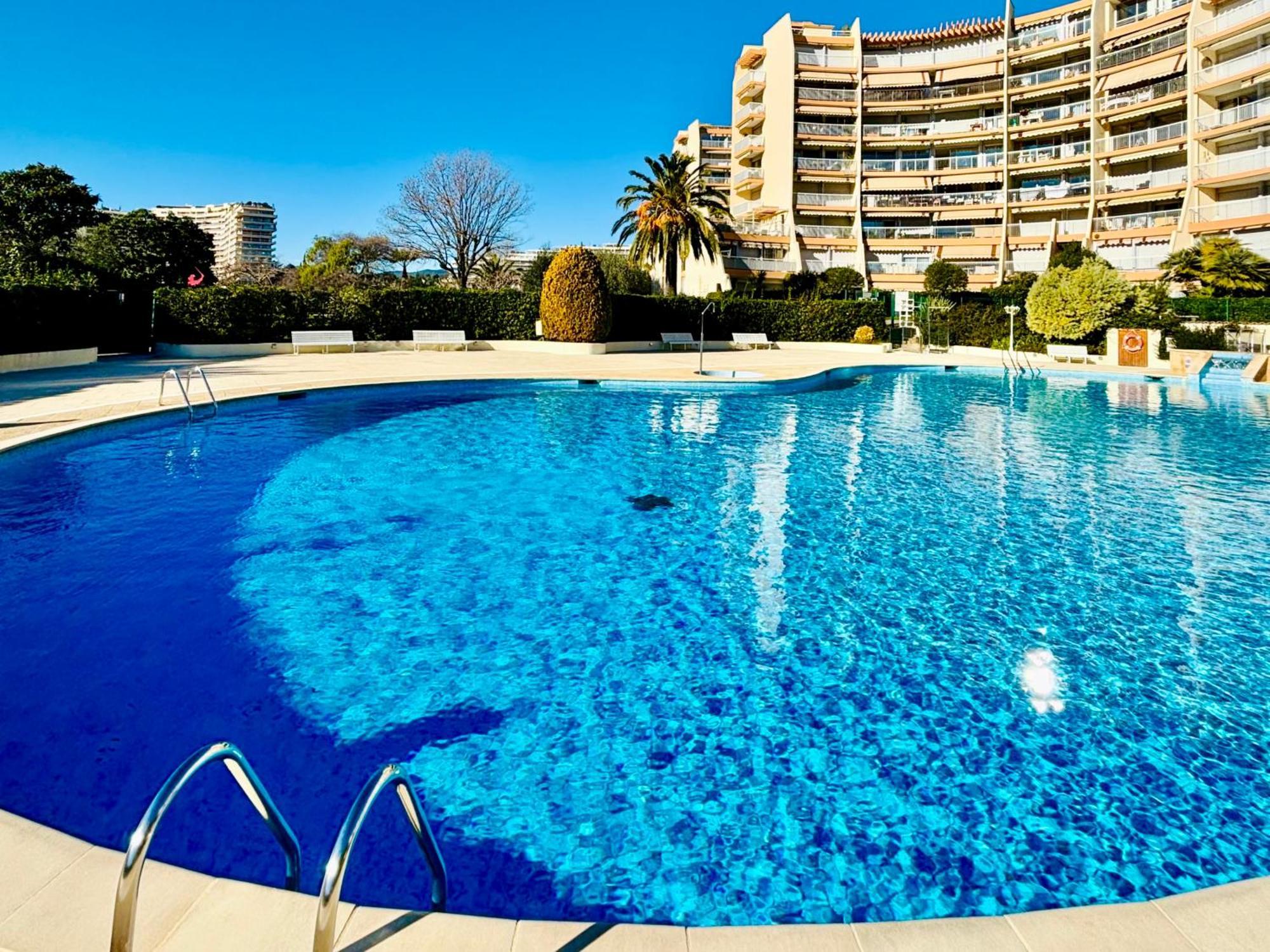 Вилла Somptueux 3 Pieces Vue Sur Piscine Мандельё-ла-Напуль Экстерьер фото